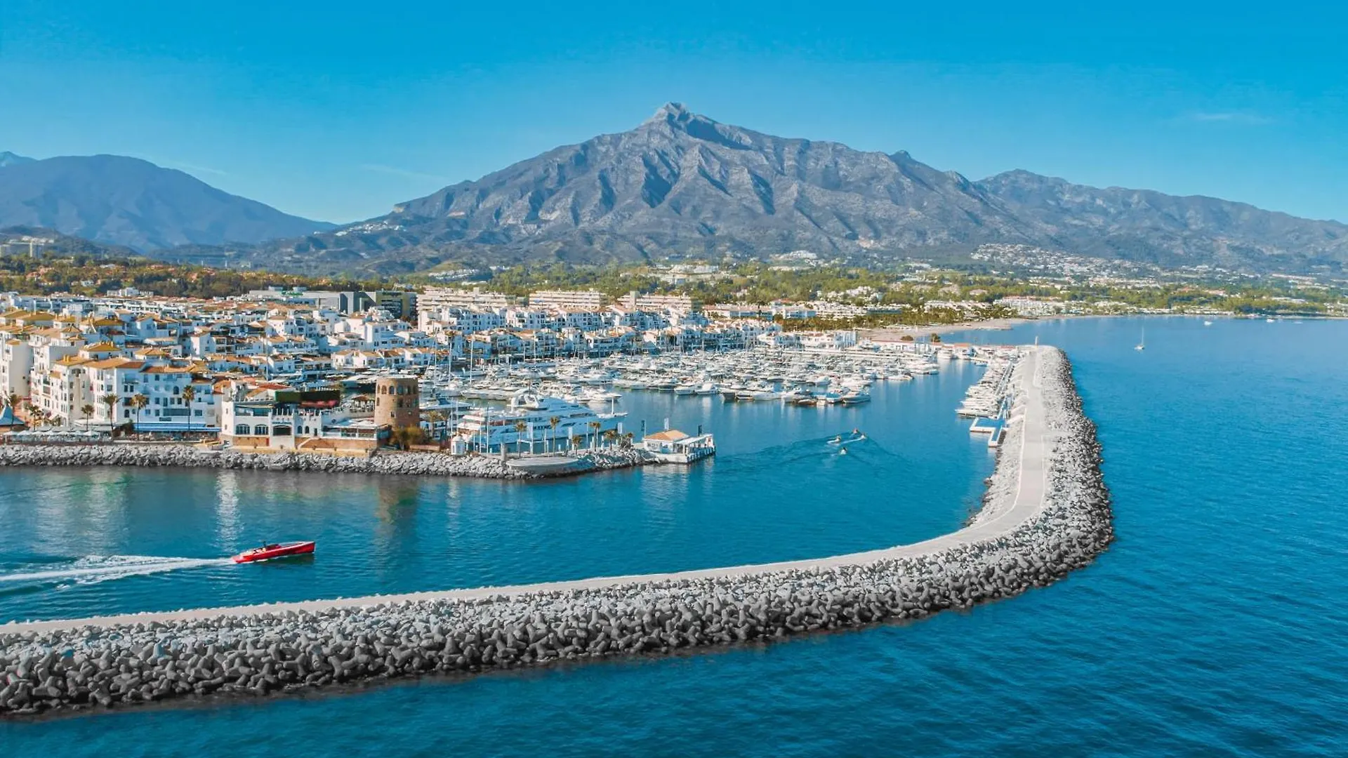 Luxury Duplex Penthouse 2 Living Rooms 3 Double Bedroom 4 Beds 4 Terraces Outstanding Sea & Mountain Views Sitio de Calahonda Apartment
