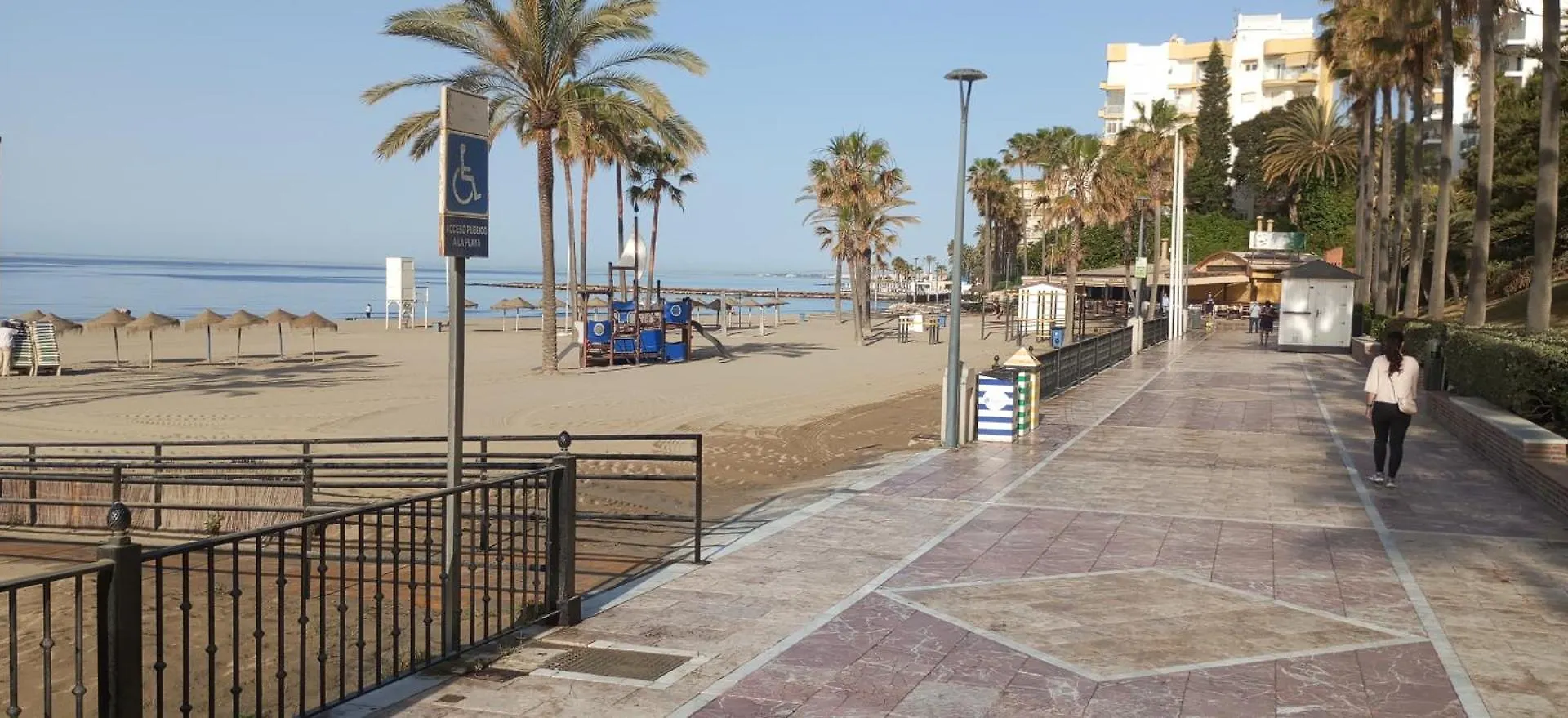 Luxury Duplex Penthouse 2 Living Rooms 3 Double Bedroom 4 Beds 4 Terraces Outstanding Sea & Mountain Views Sitio de Calahonda Spain