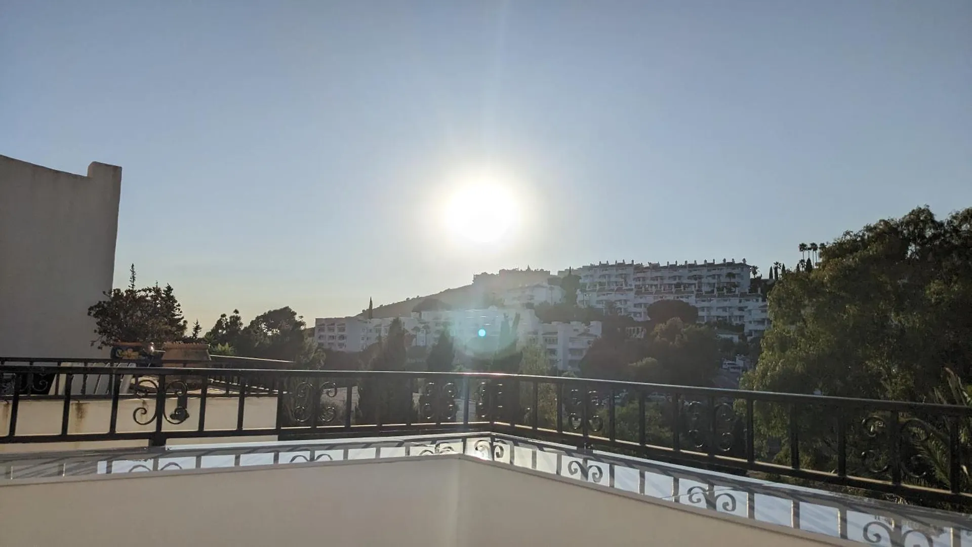 Apartment Luxury Duplex Penthouse 2 Living Rooms 3 Double Bedroom 4 Beds 4 Terraces Outstanding Sea & Mountain Views Sitio de Calahonda