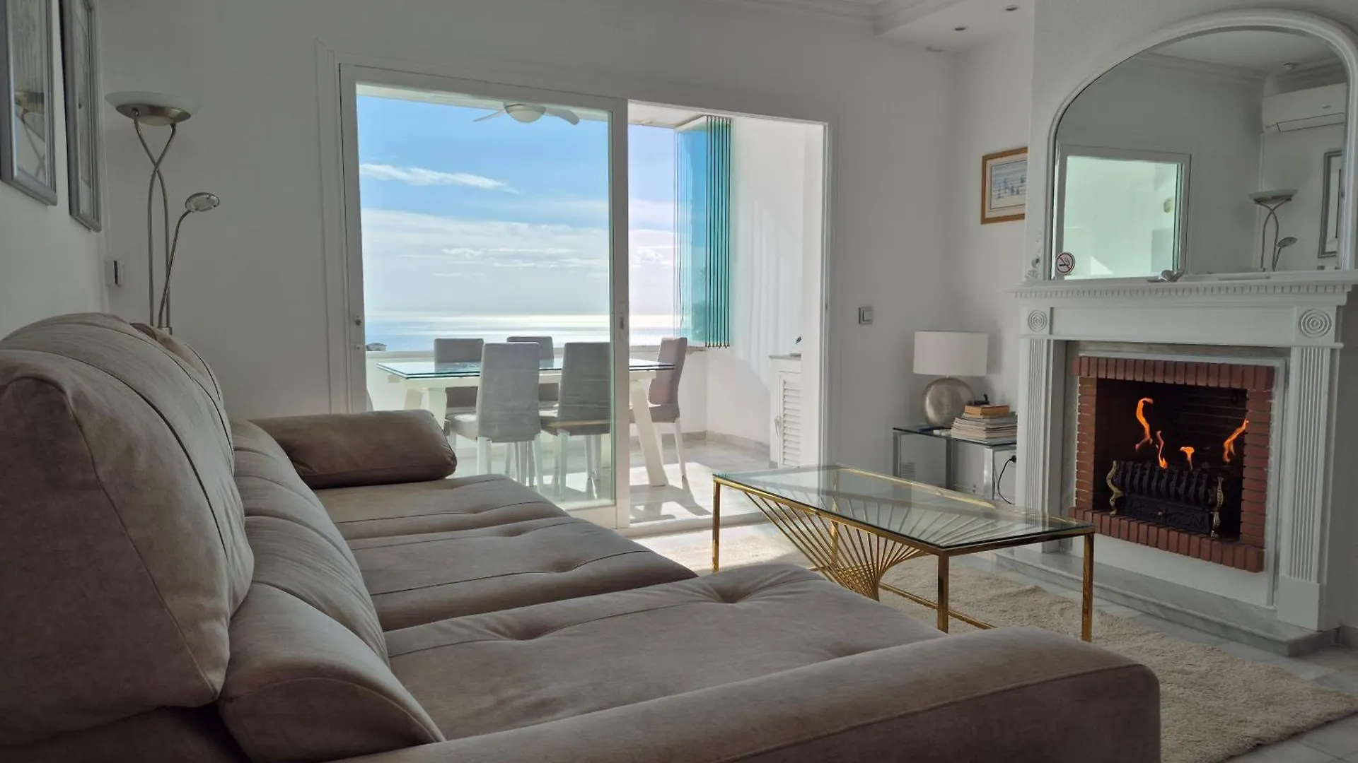 Apartment Luxury Duplex Penthouse 2 Living Rooms 3 Double Bedroom 4 Beds 4 Terraces Outstanding Sea & Mountain Views Sitio de Calahonda Spain