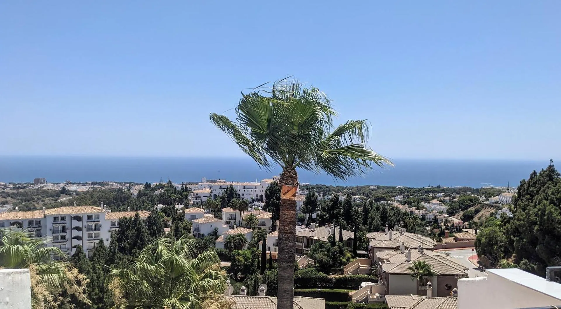 Apartment Luxury Duplex Penthouse 2 Living Rooms 3 Double Bedroom 4 Beds 4 Terraces Outstanding Sea & Mountain Views Sitio de Calahonda